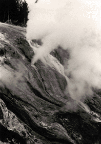 Black Growler steam vents (fumaroles), Norris Basin, Yellowstone National Park, Wyoming. SOURCE: U.S. Geological Survey
